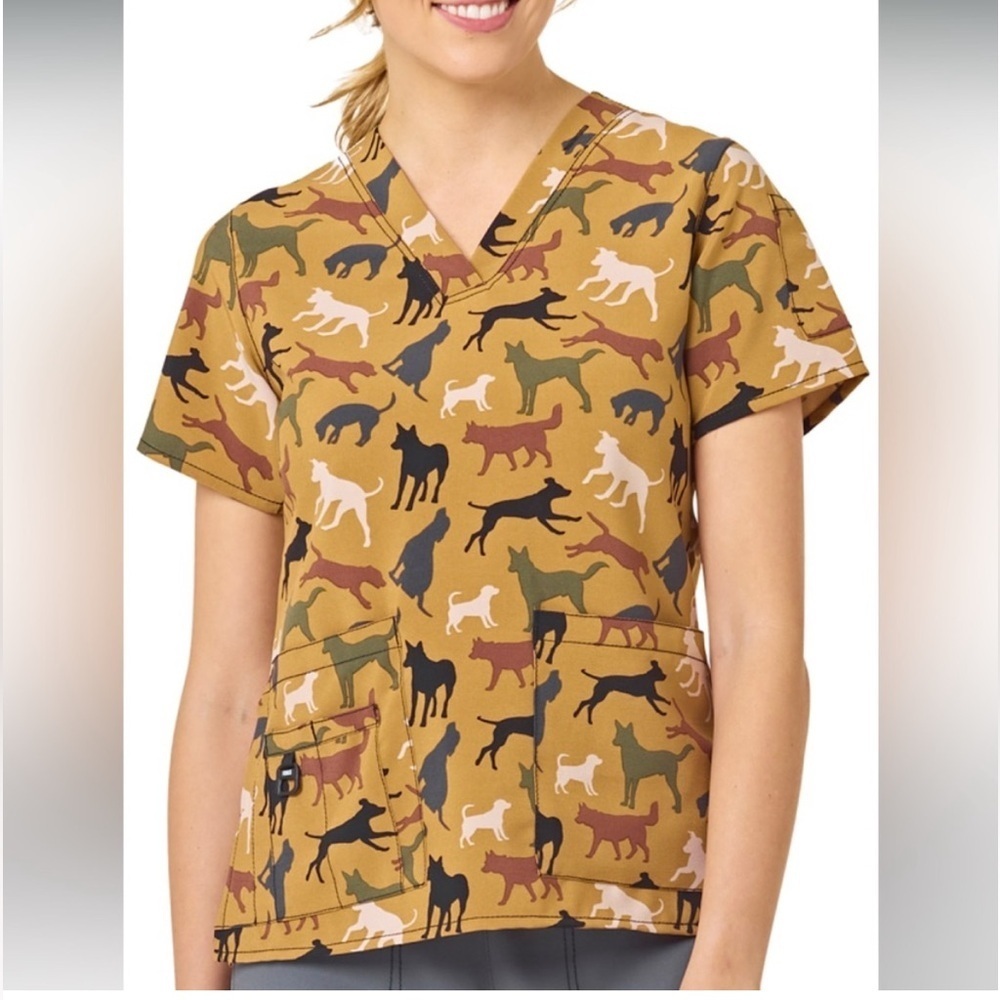 Carhartt Force Dog Park Print V-Neck Scrub Top Size Medium